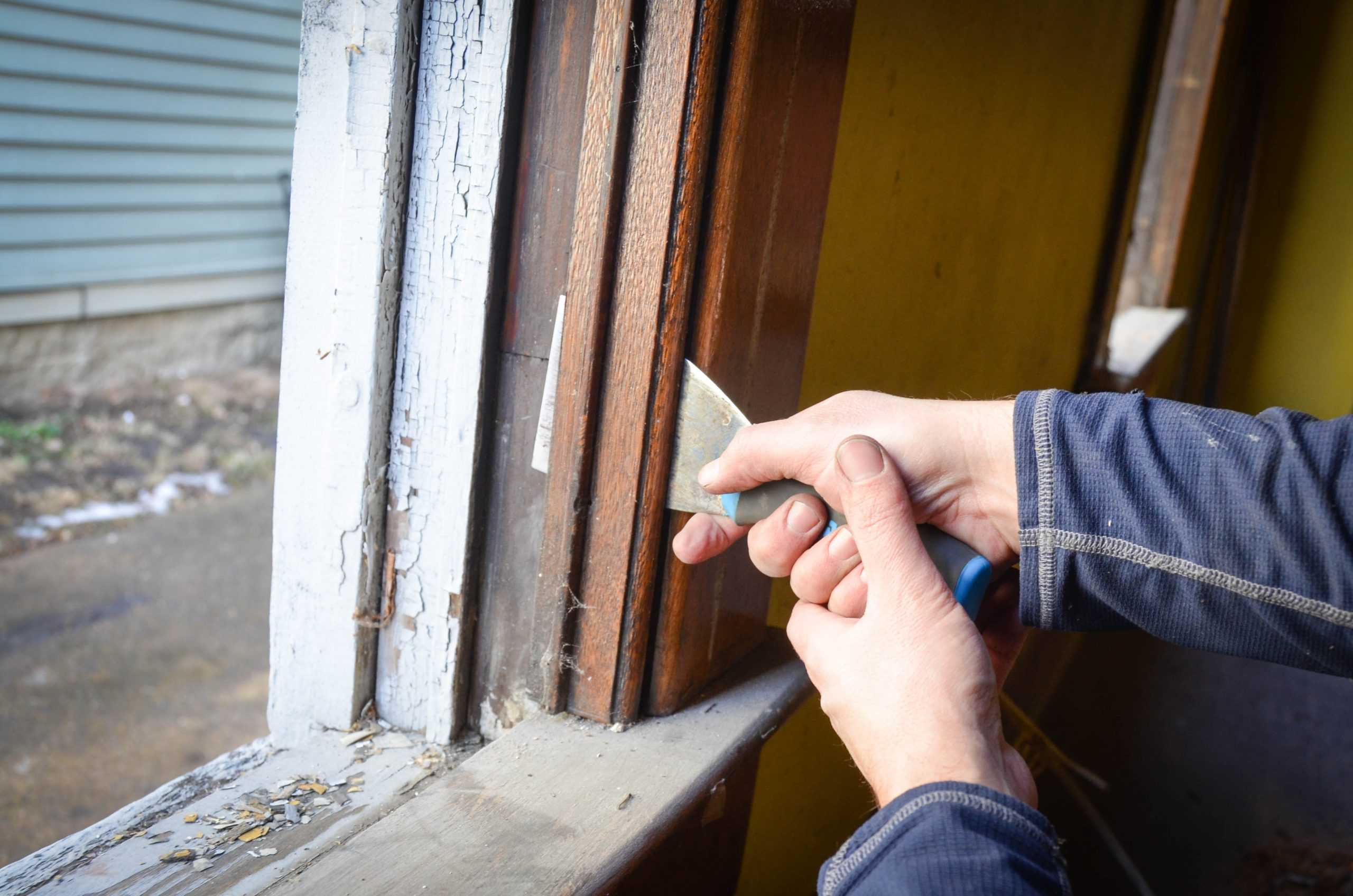 Старые деревянные окна в доме: менять или можно отремонтировать? на сайте недвио