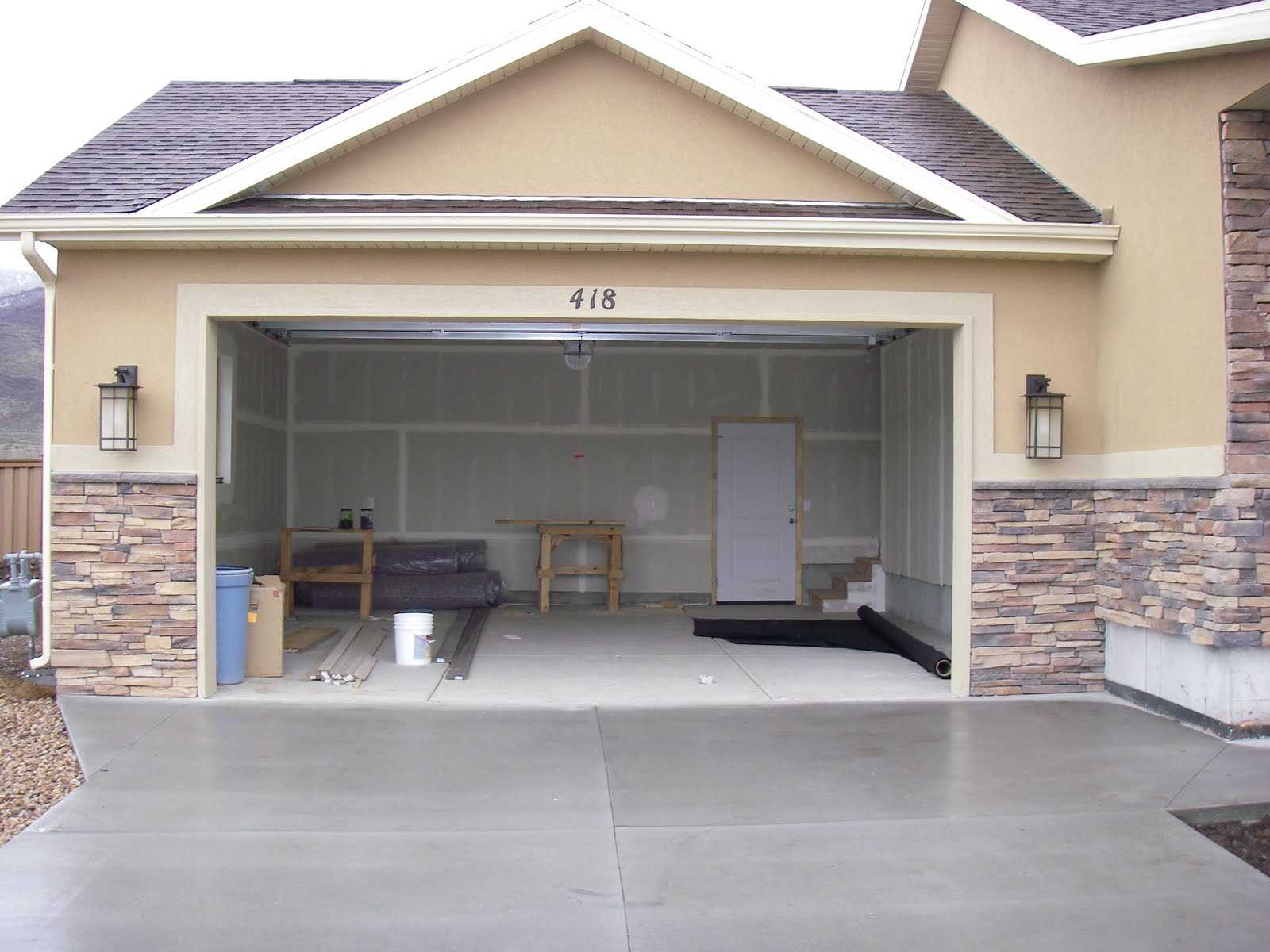 Как легально построить гараж возле дома или узаконить уже построенный? | bankstoday