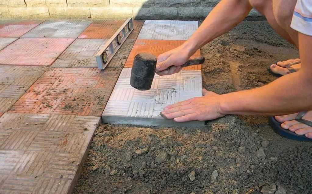 Пропитка с эффектом мокрого камня для тротуарной плитки и брусчатки