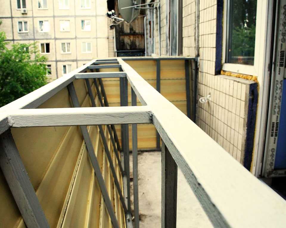 Размещение кухни на балконе или лоджии – интересный прием увеличения пространства
