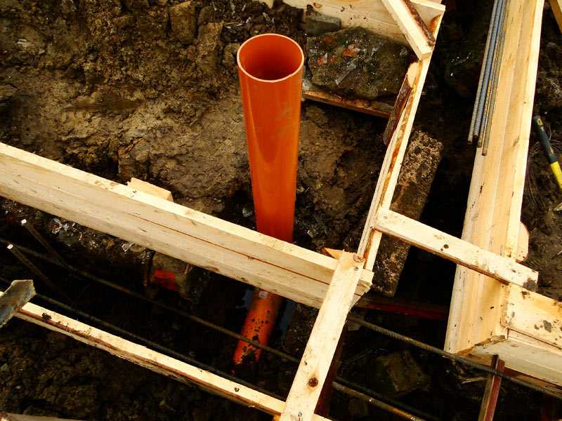 Фундамент из канализационных труб: особенности