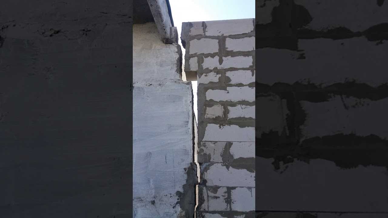 Почему трескается стена из газобетона: причины проблем и способы их решения