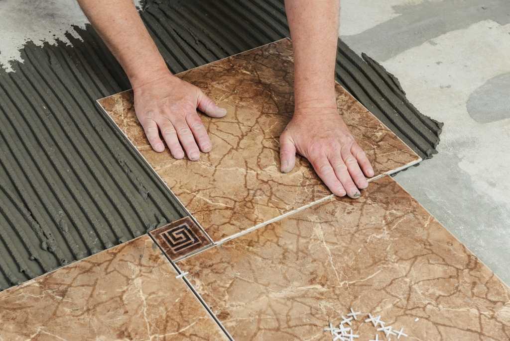 Укладка керамогранита на пол: пошаговая инструкция - все про керамическую плитку