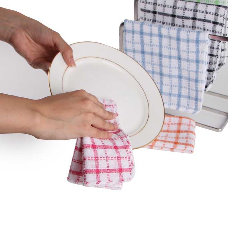 Прокипятить кухонные полотенца. Полотенце кухонное. Полотенце для вытирания посуды. Впитывающие полотенца для кухни. Модель кухонных полотенец креативных.